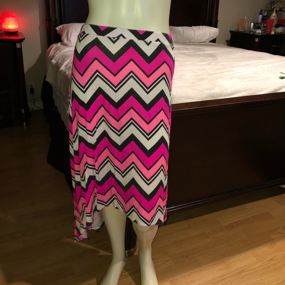 Total girls XL 16 high low skirt chevron stripe